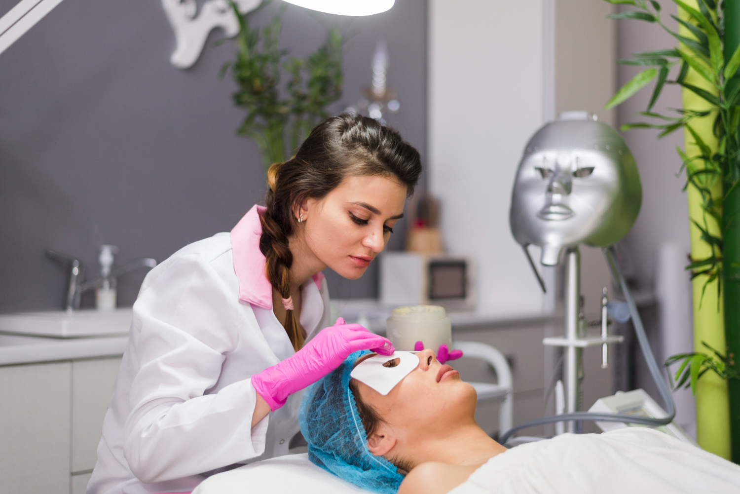 5 Popular Aesthetic Treatments To Try For A Fresh Look